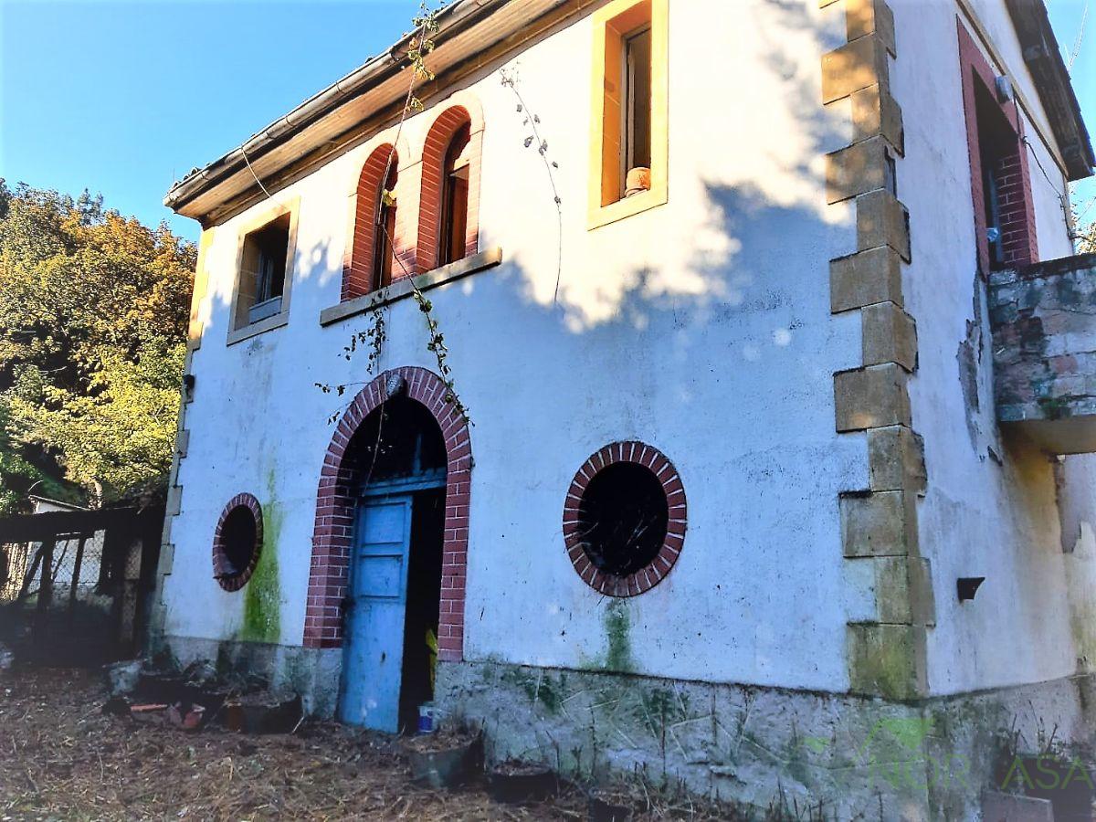 Venta de casa en Belmonte de Miranda