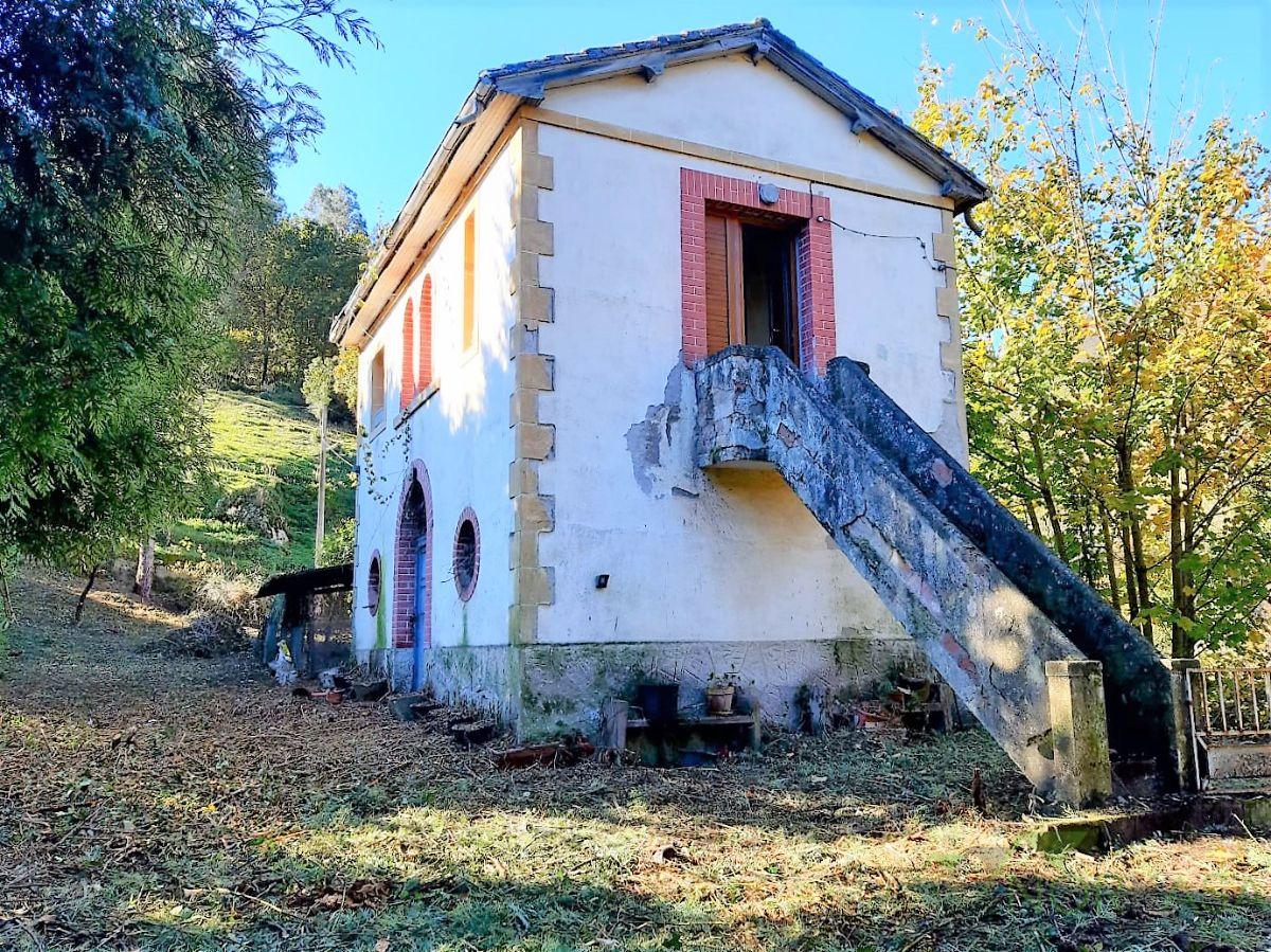 Venta de casa en Belmonte de Miranda