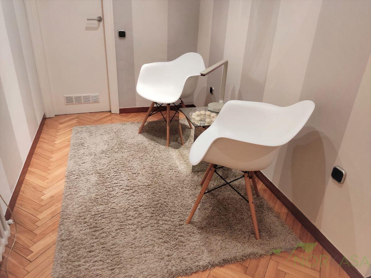 For rent of office in Oviedo