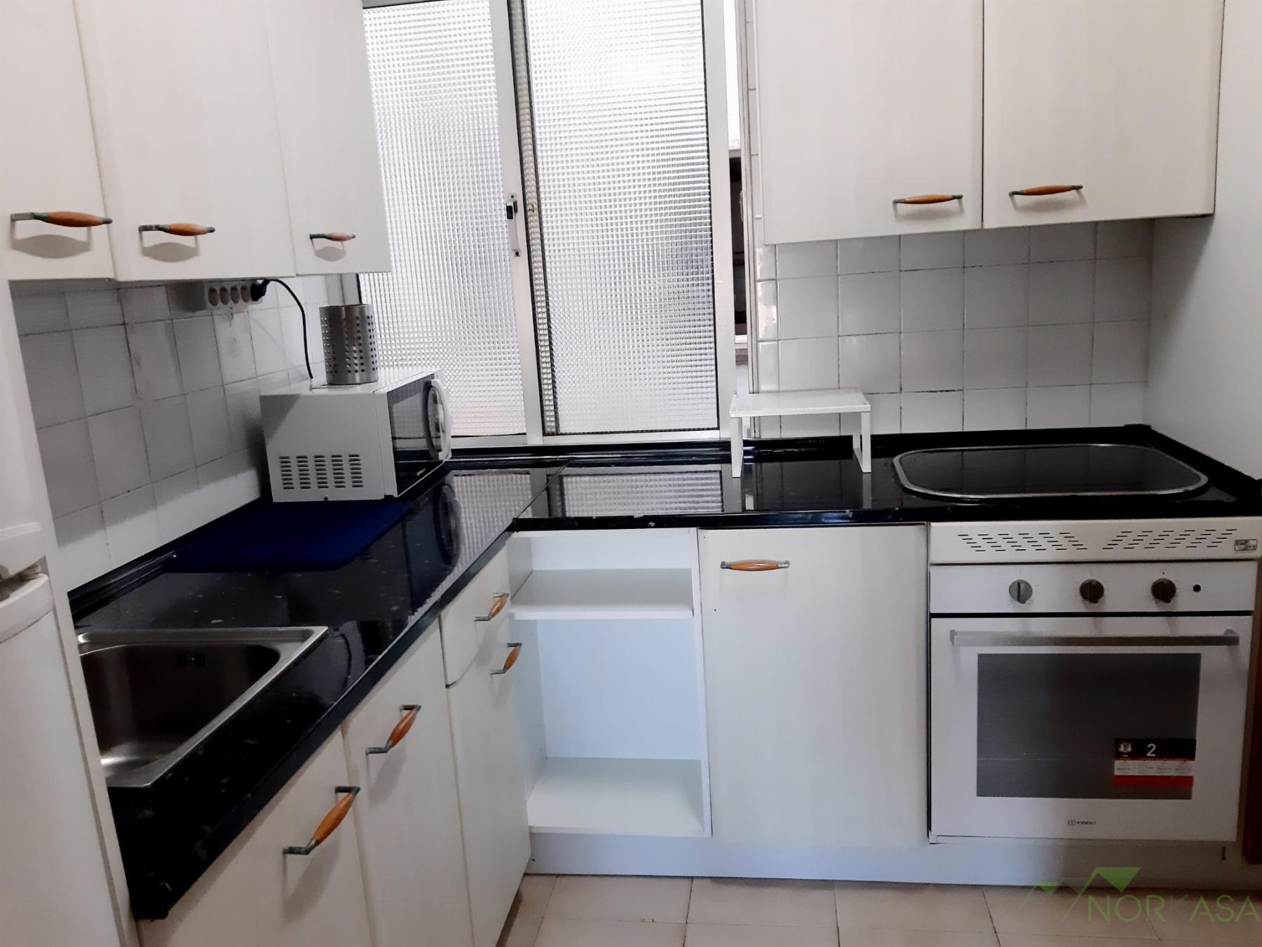 For rent of flat in Oviedo