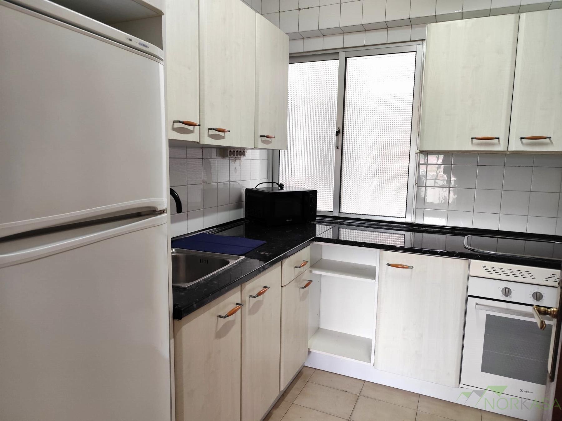 For rent of flat in Oviedo