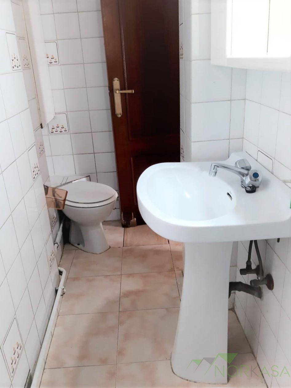 For rent of flat in Oviedo