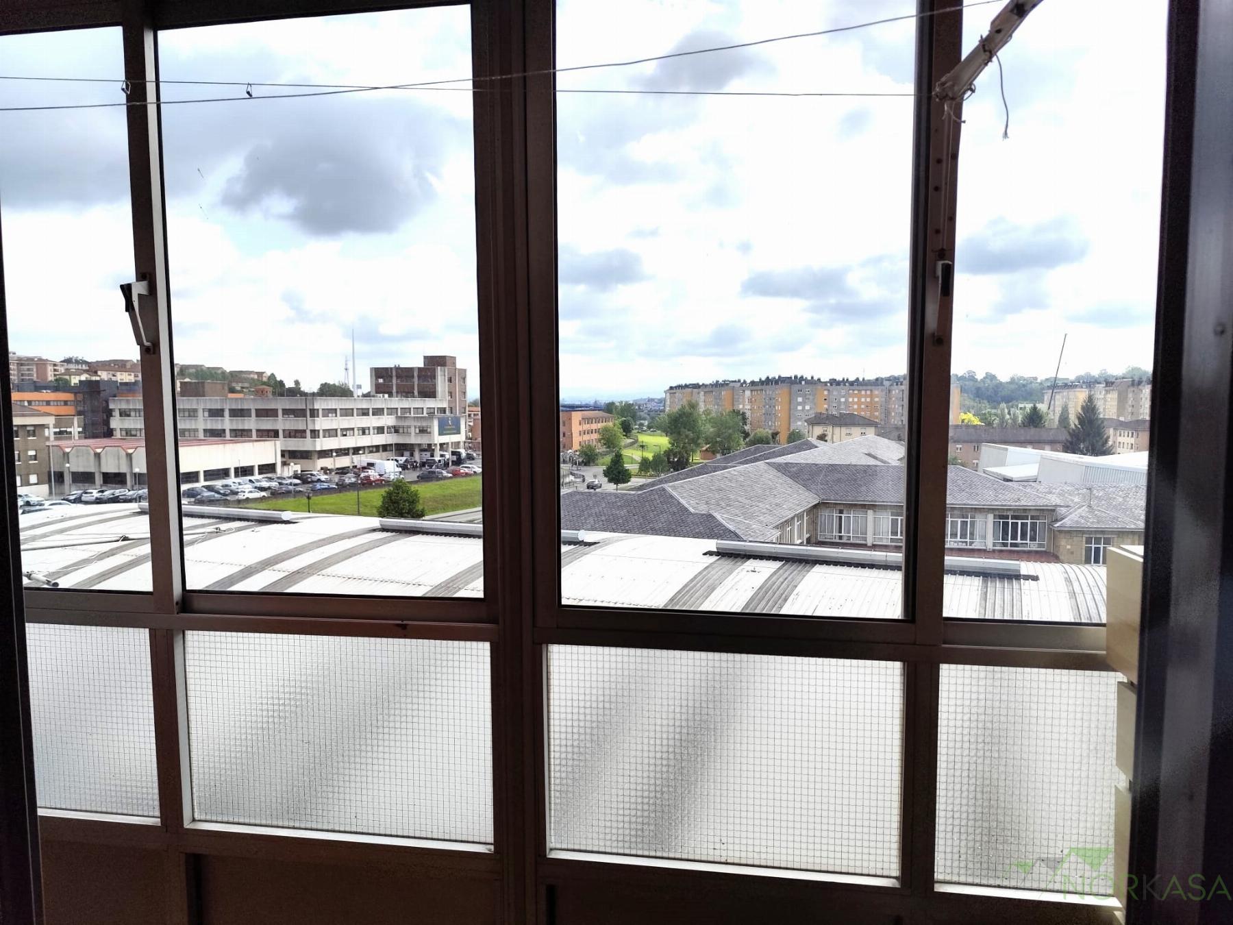 For rent of flat in Oviedo