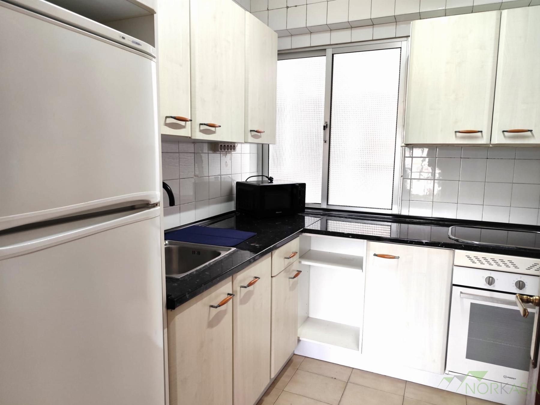 For rent of flat in Oviedo