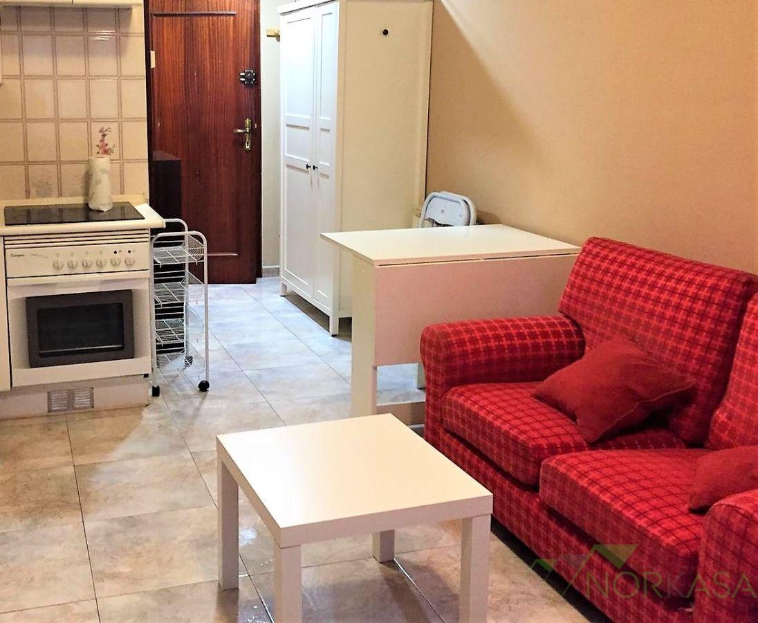 For sale of study in Oviedo