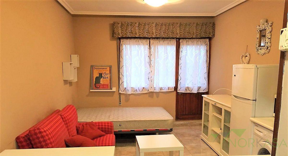 For sale of study in Oviedo