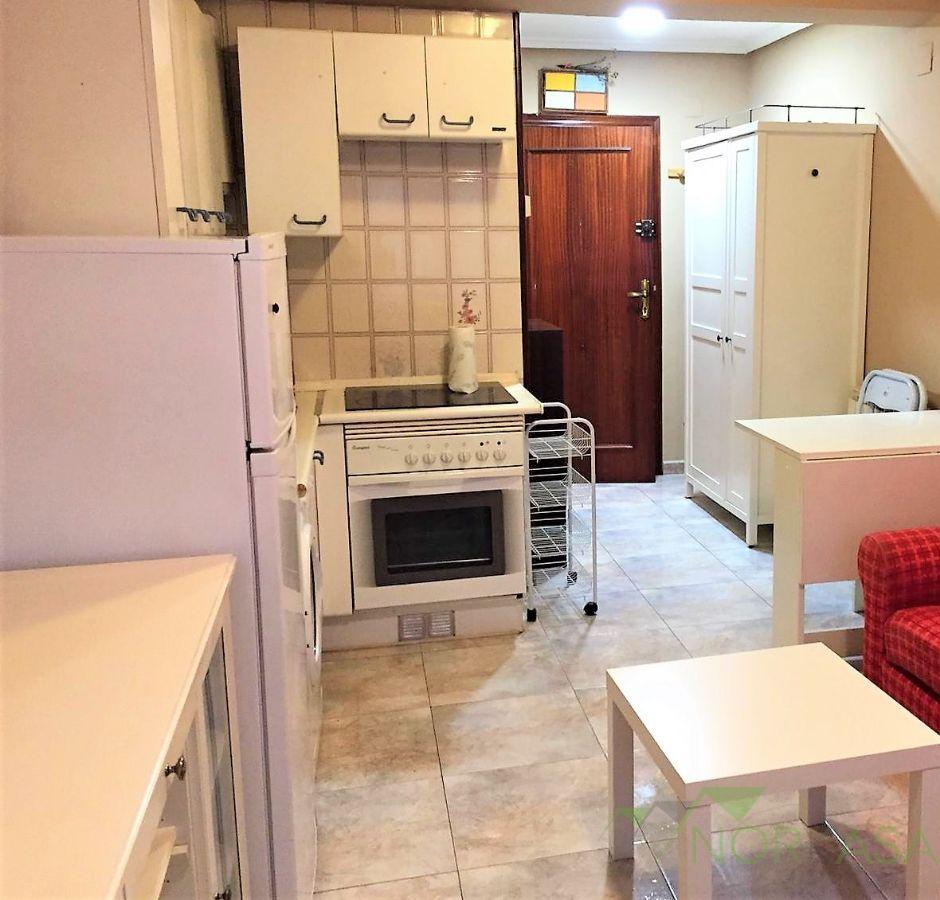 For sale of study in Oviedo