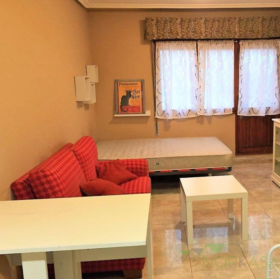 For sale of study in Oviedo
