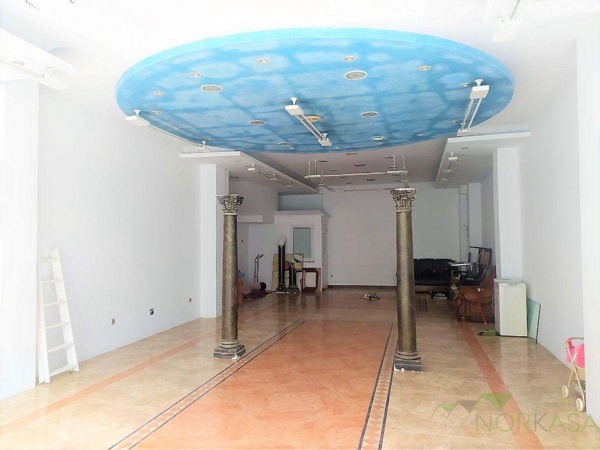 For rent of commercial in Oviedo