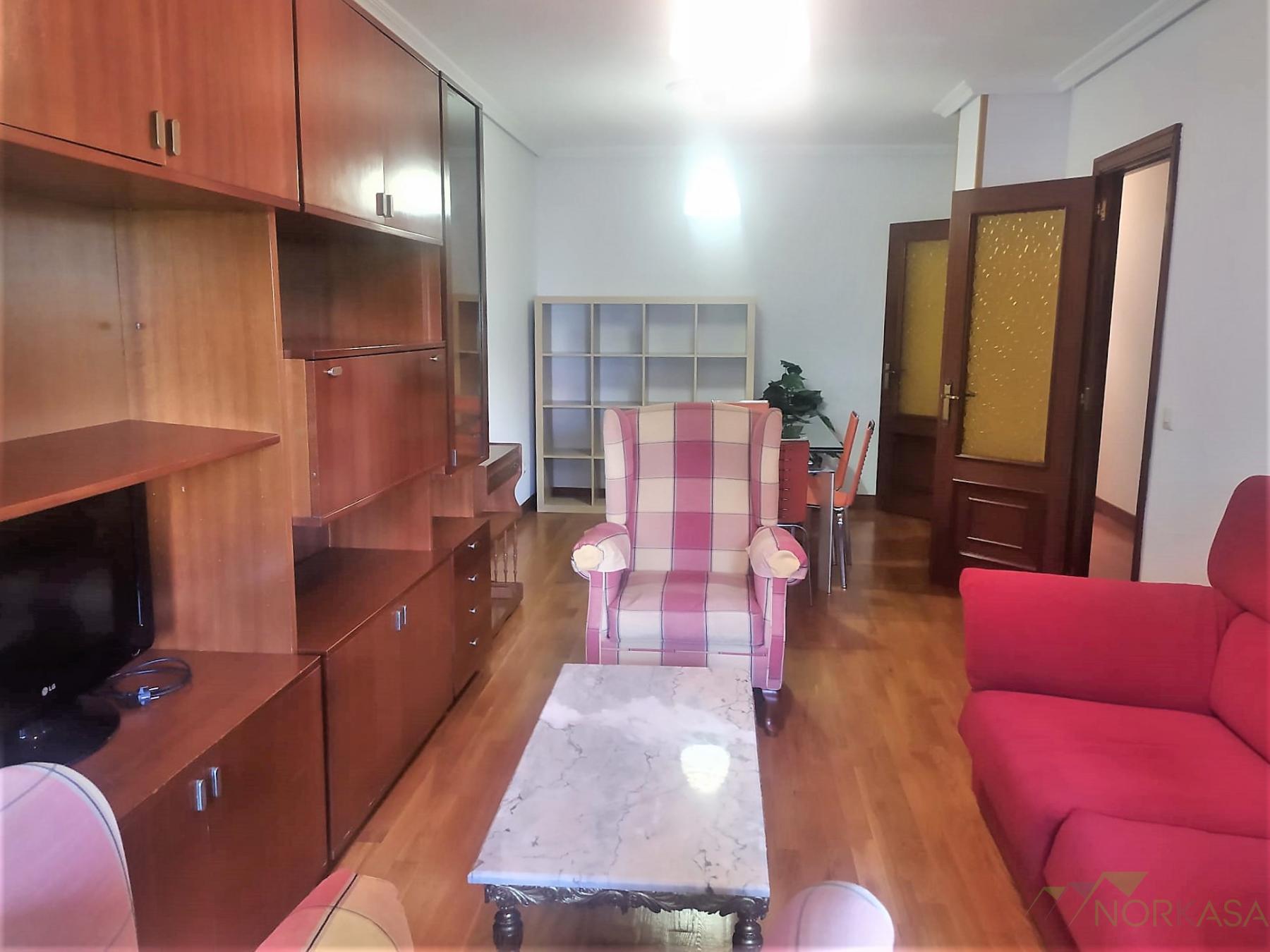 For rent of flat in Oviedo