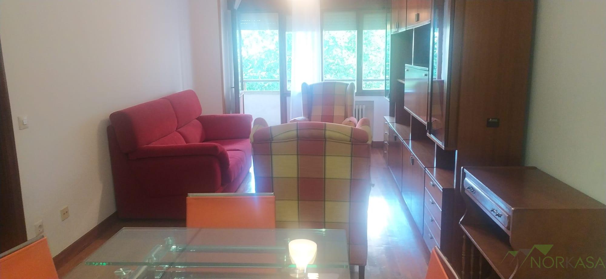 For rent of flat in Oviedo