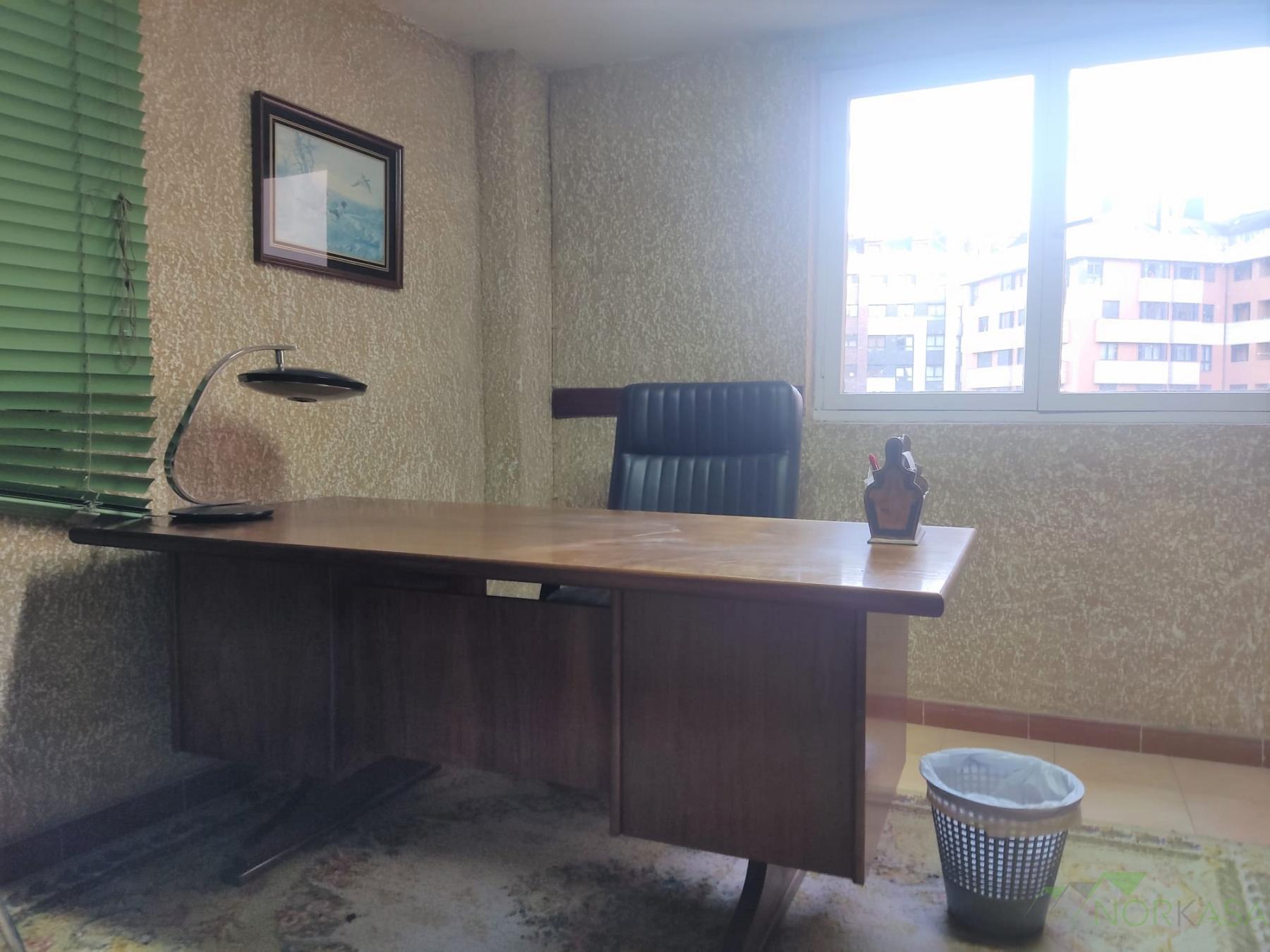 For rent of commercial in Oviedo