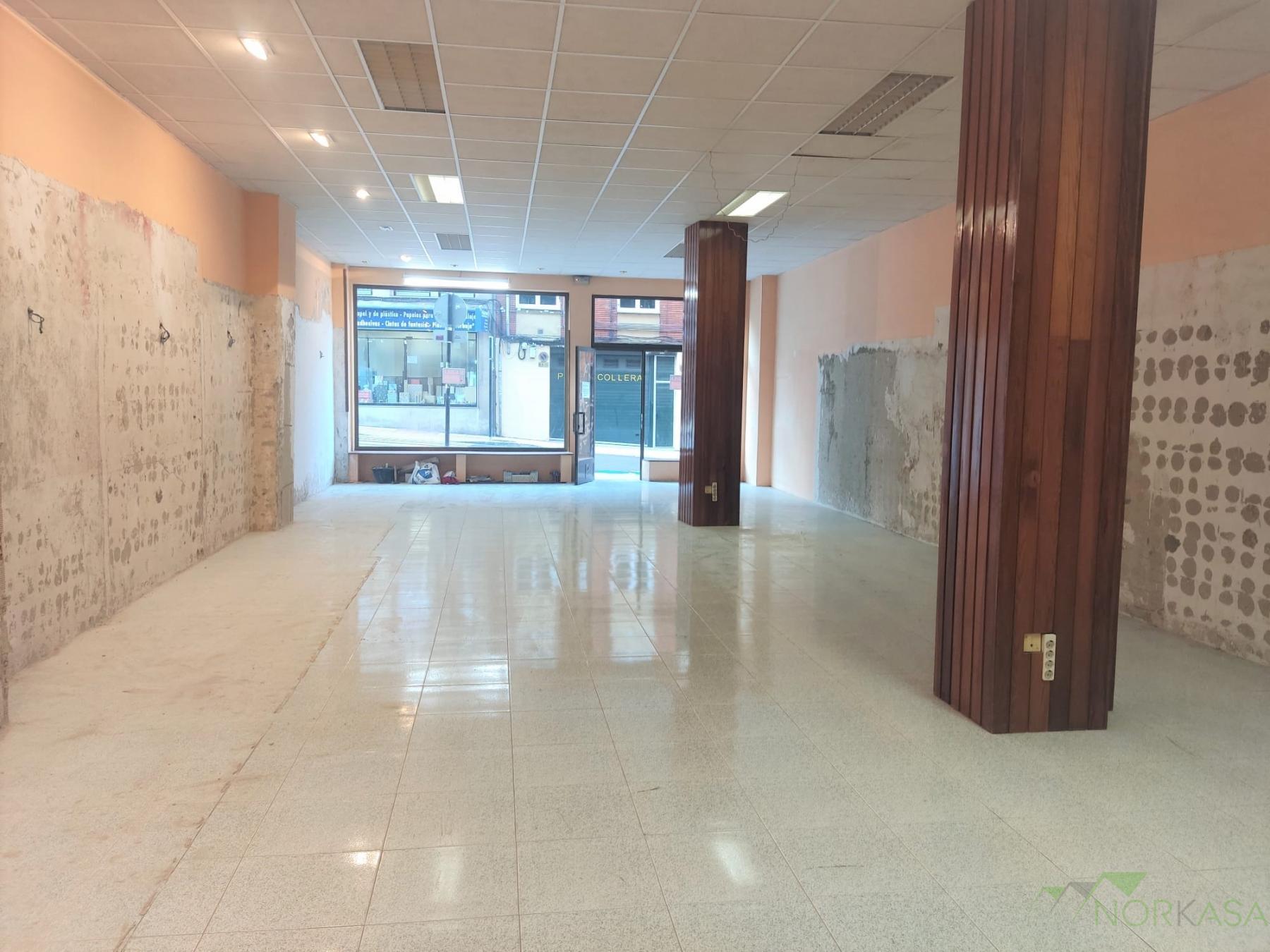 For rent of commercial in Oviedo
