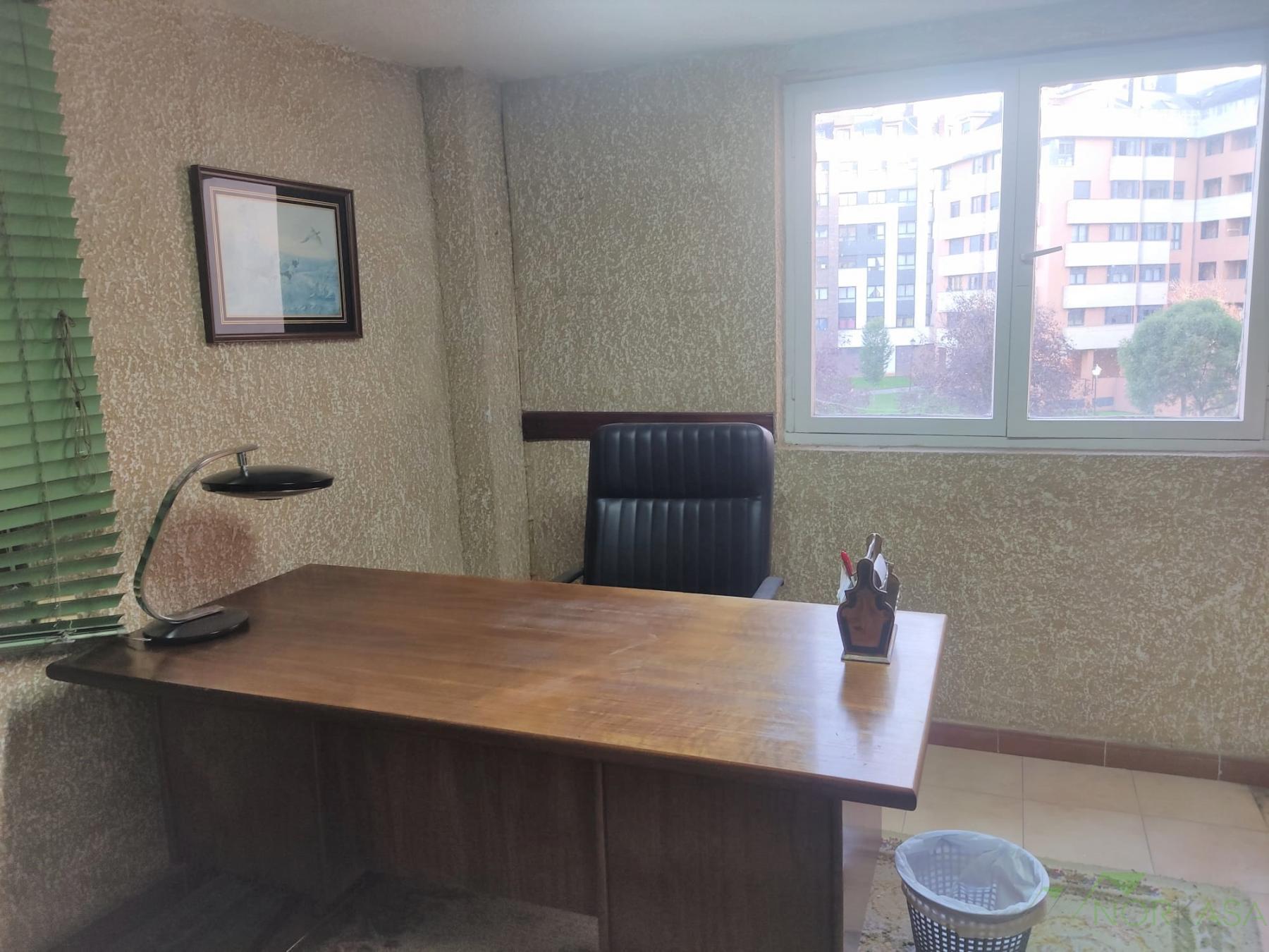 For rent of commercial in Oviedo