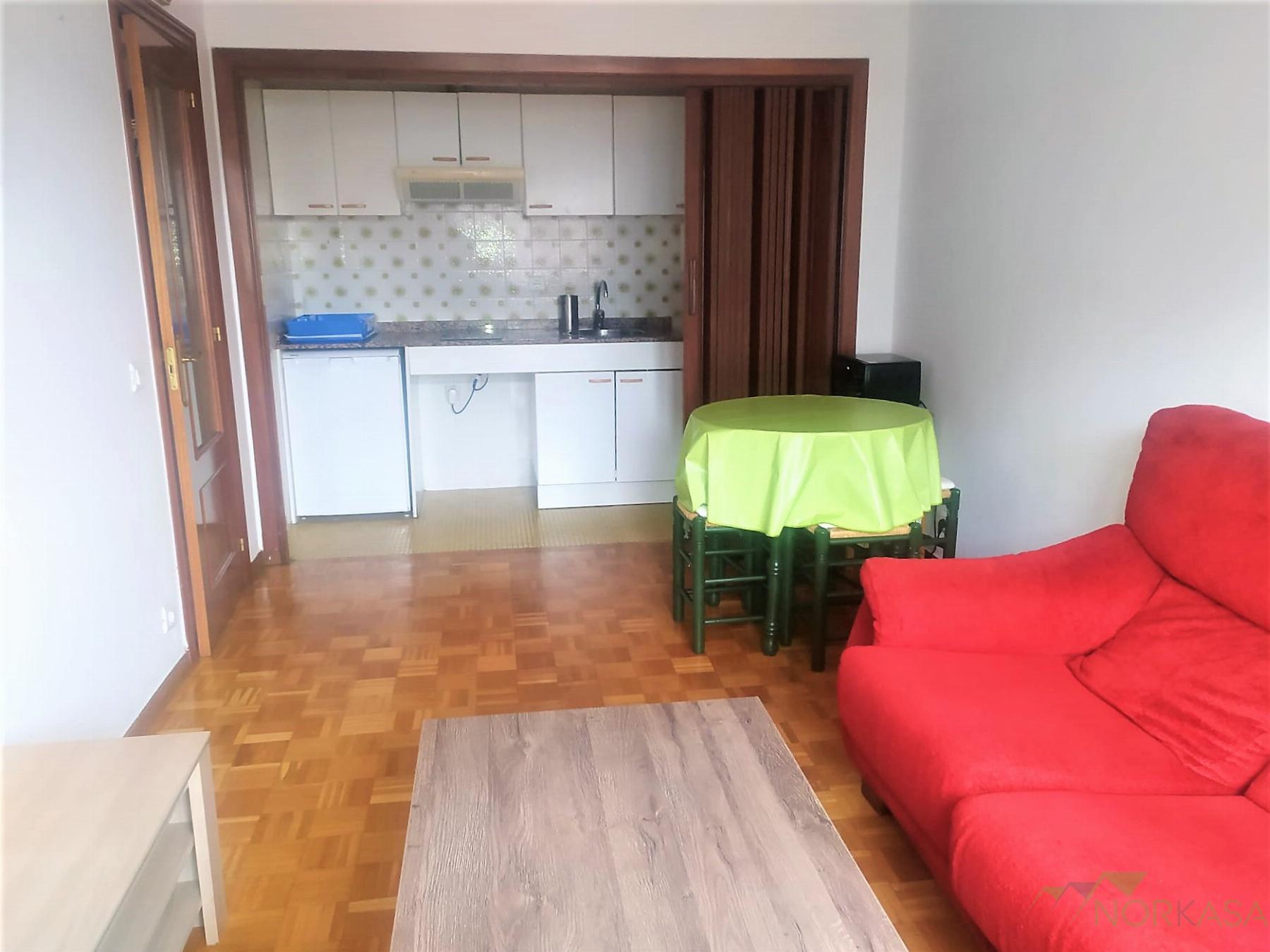 For sale of apartment in Oviedo