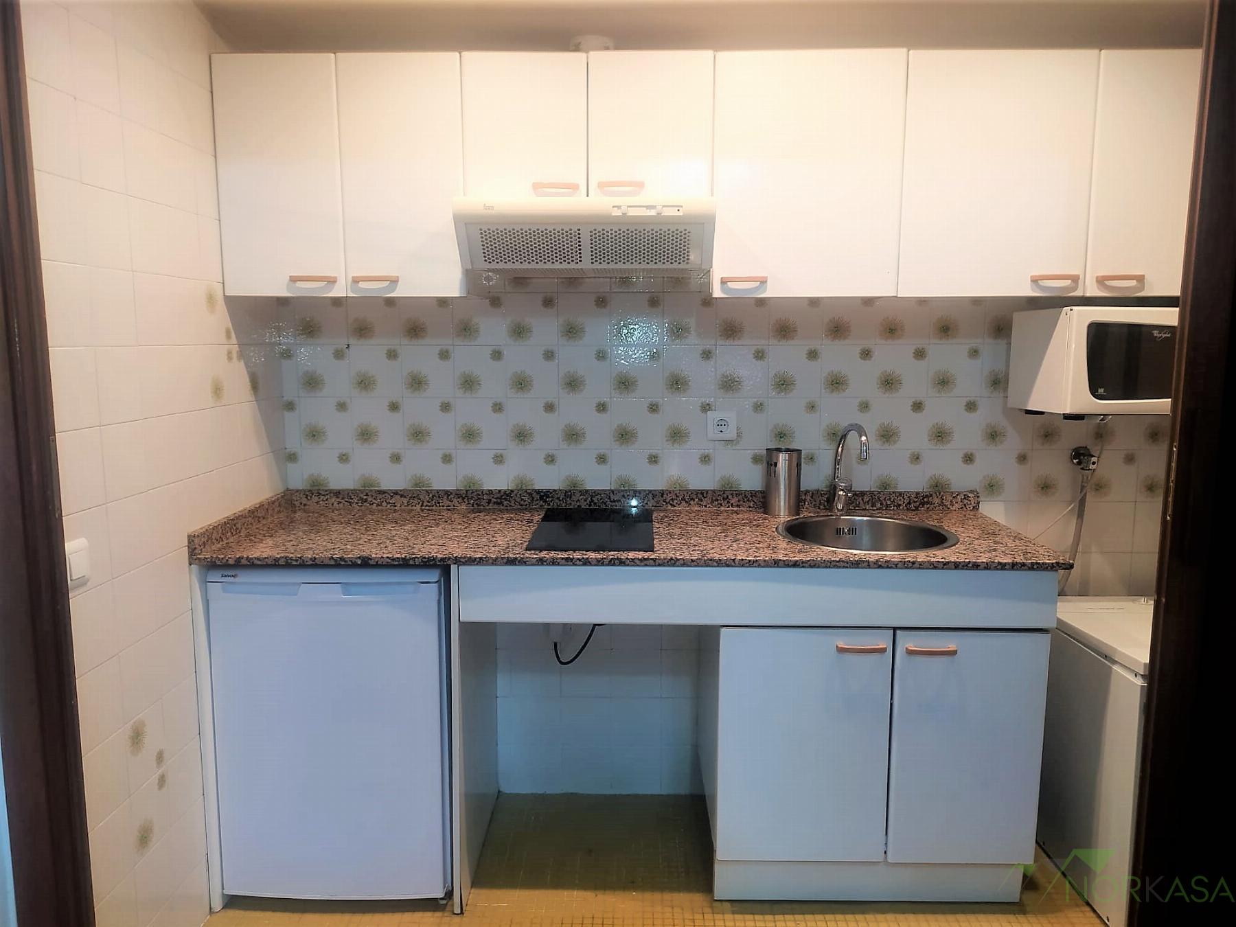For sale of apartment in Oviedo