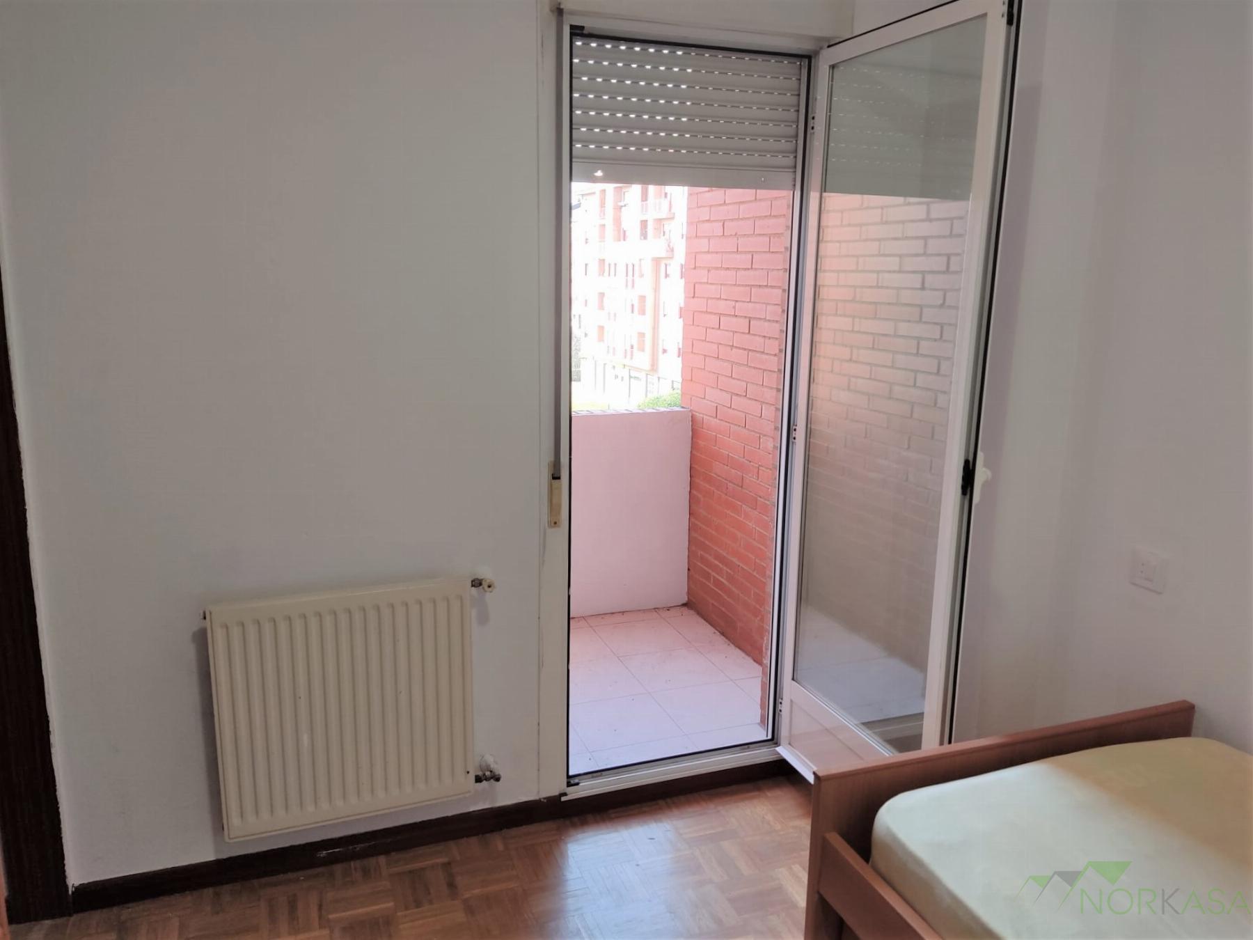 For sale of flat in Oviedo
