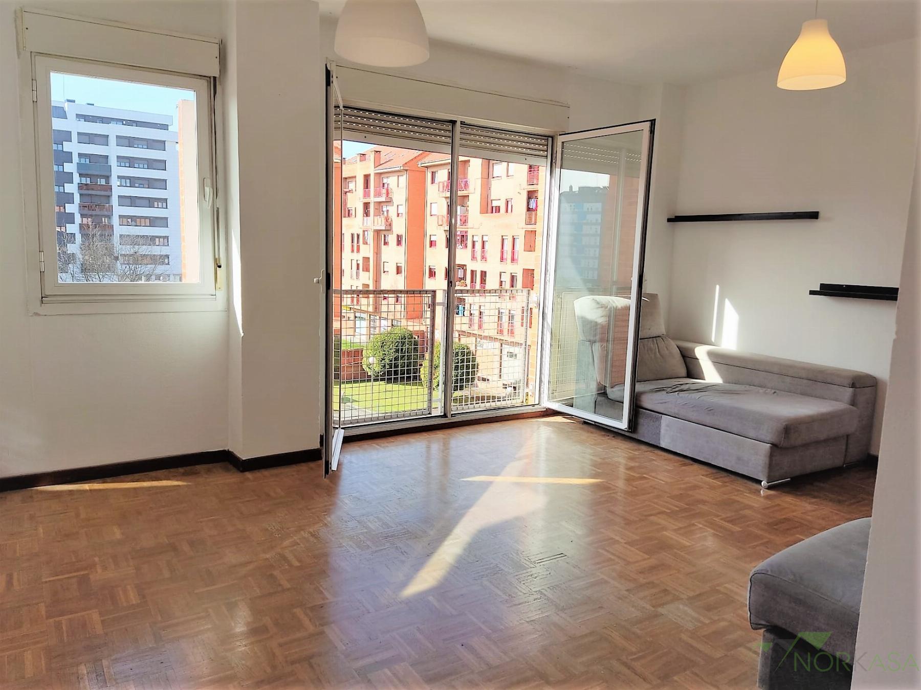 For sale of flat in Oviedo