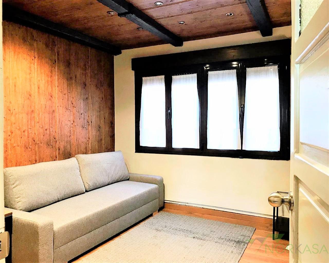 For rent of flat in Oviedo