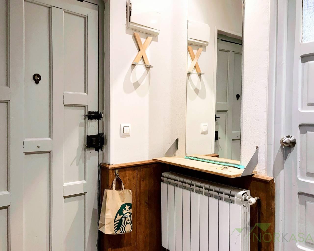 For rent of flat in Oviedo