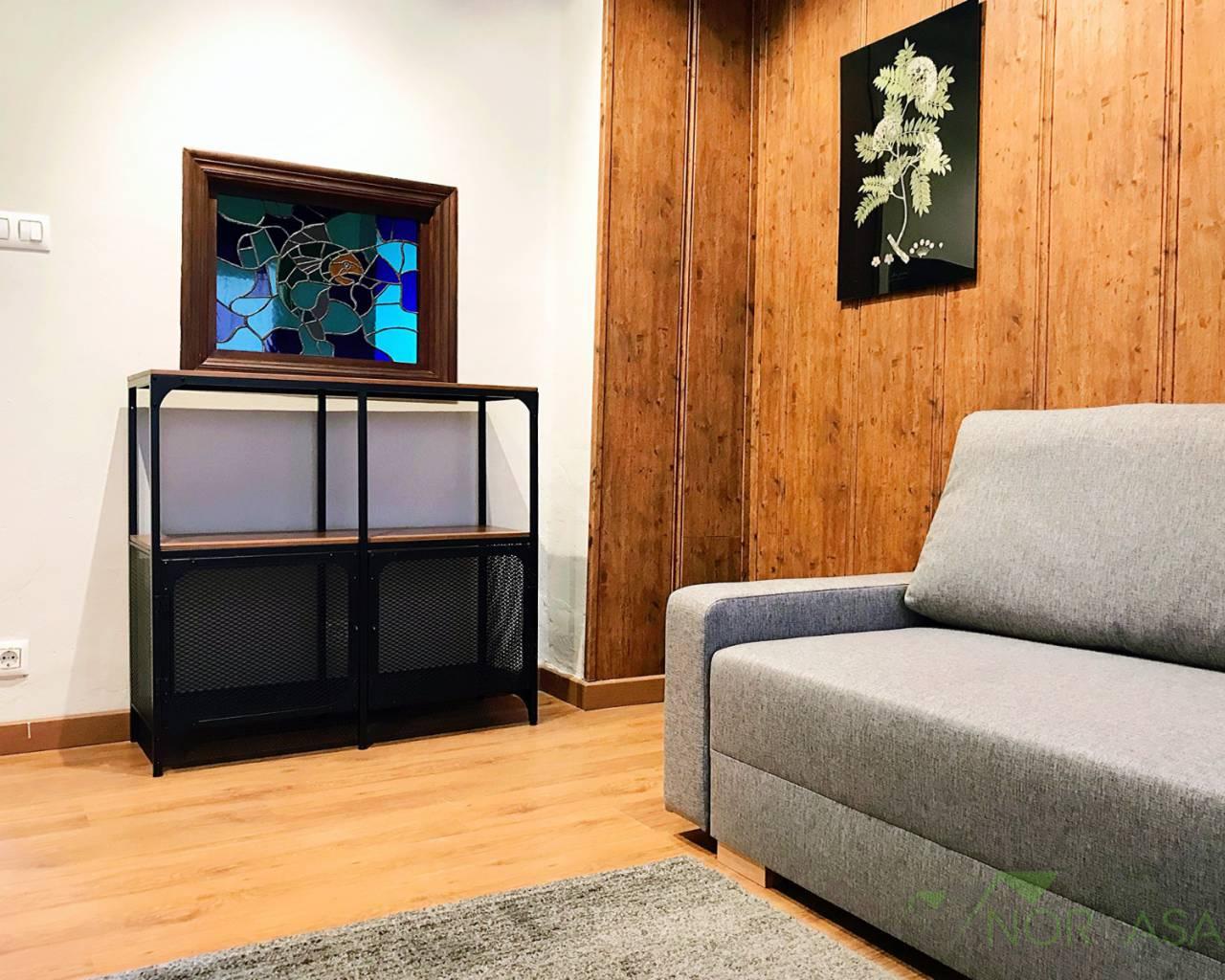 For rent of flat in Oviedo