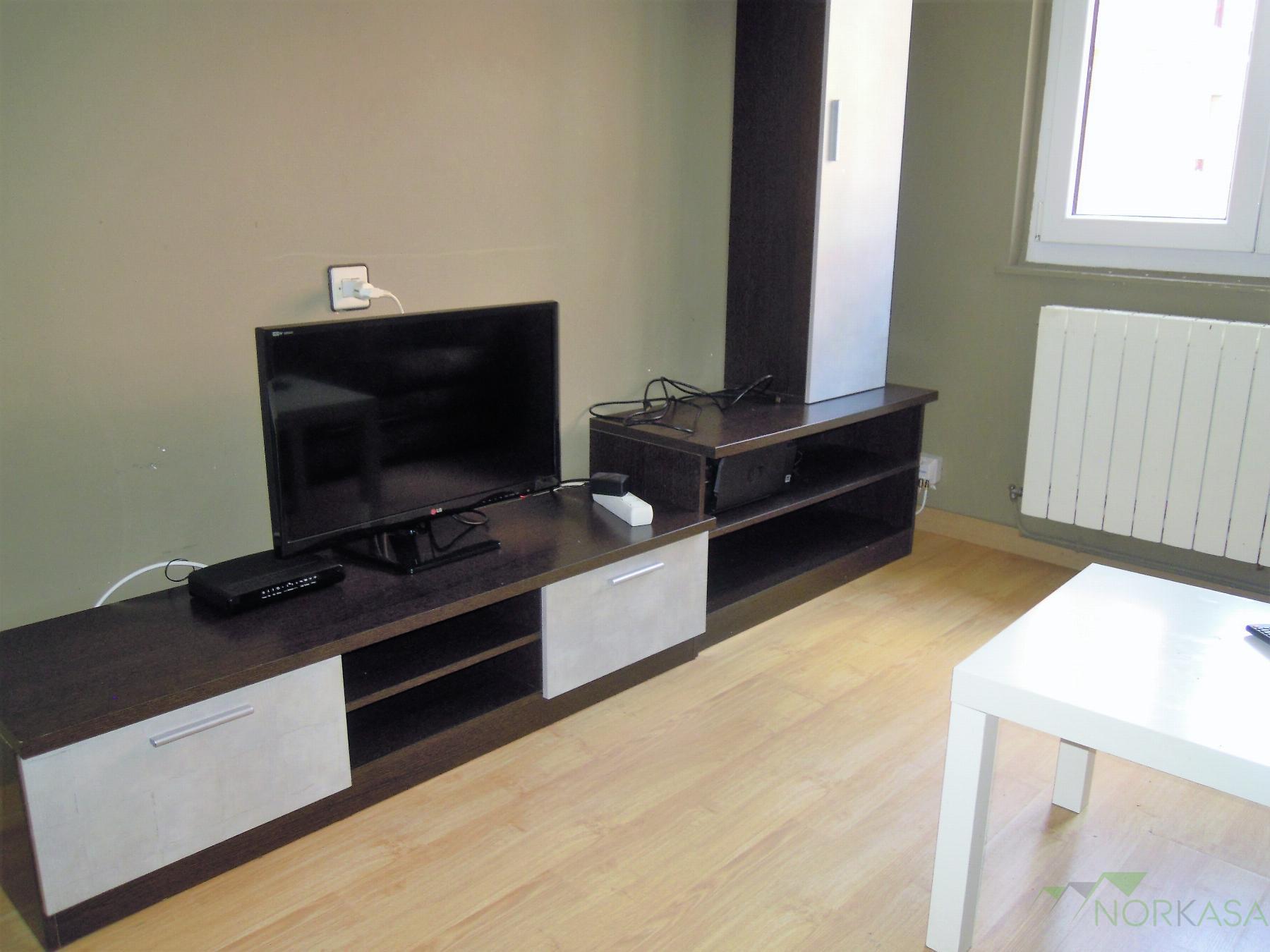 For rent of flat in Oviedo