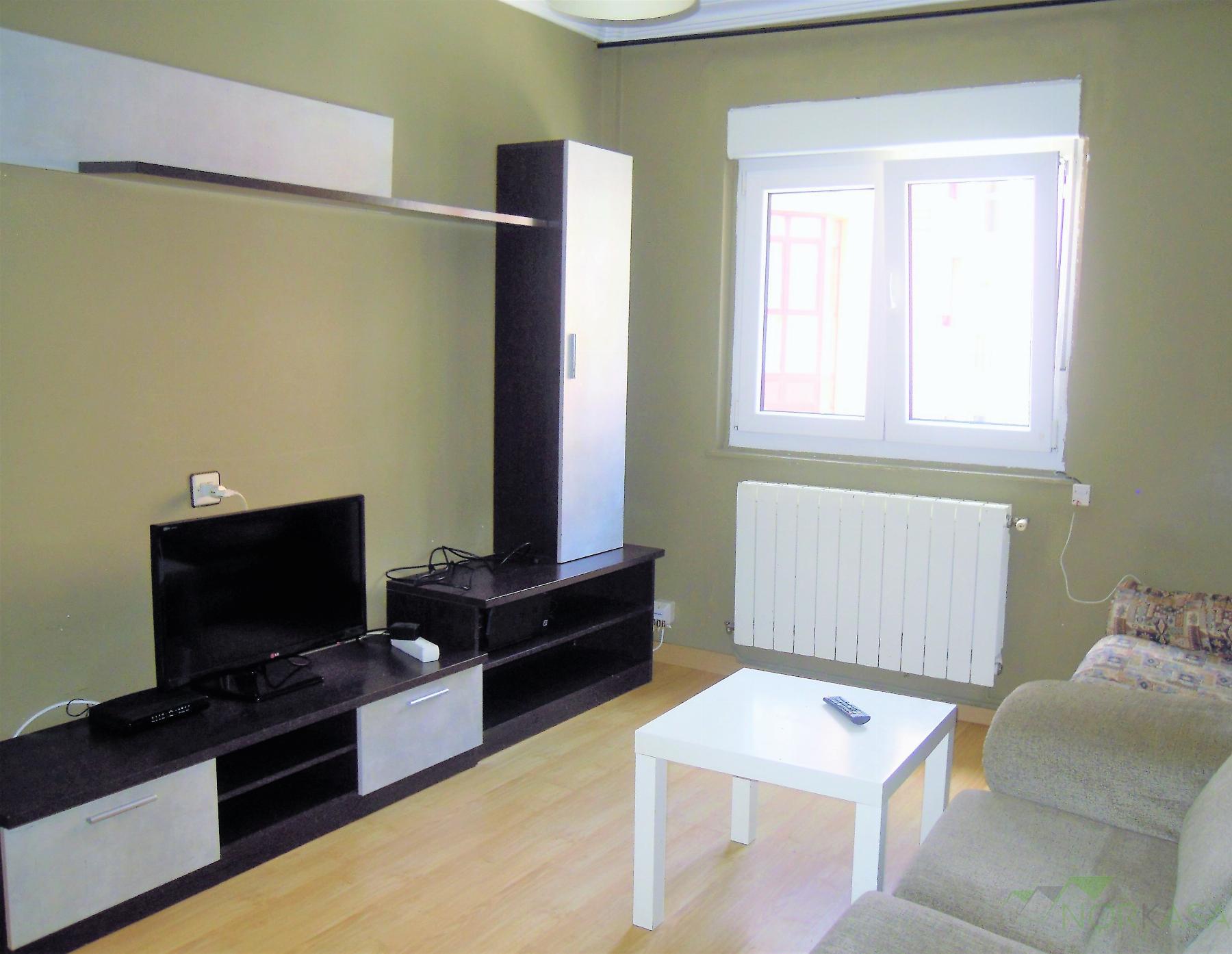 For rent of flat in Oviedo