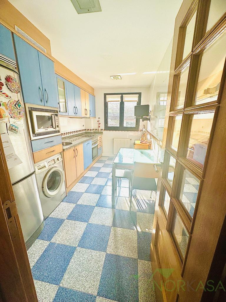 For sale of flat in Gijón