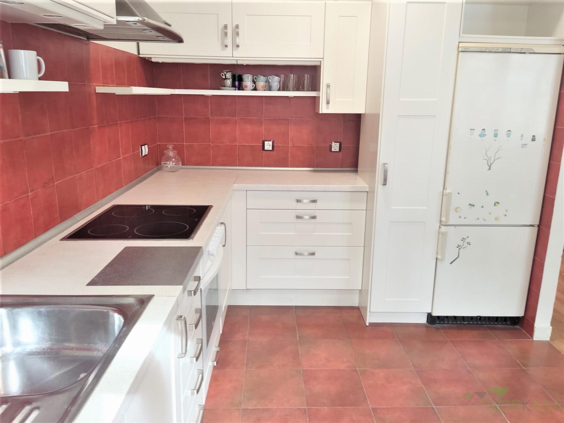 For rent of flat in Oviedo