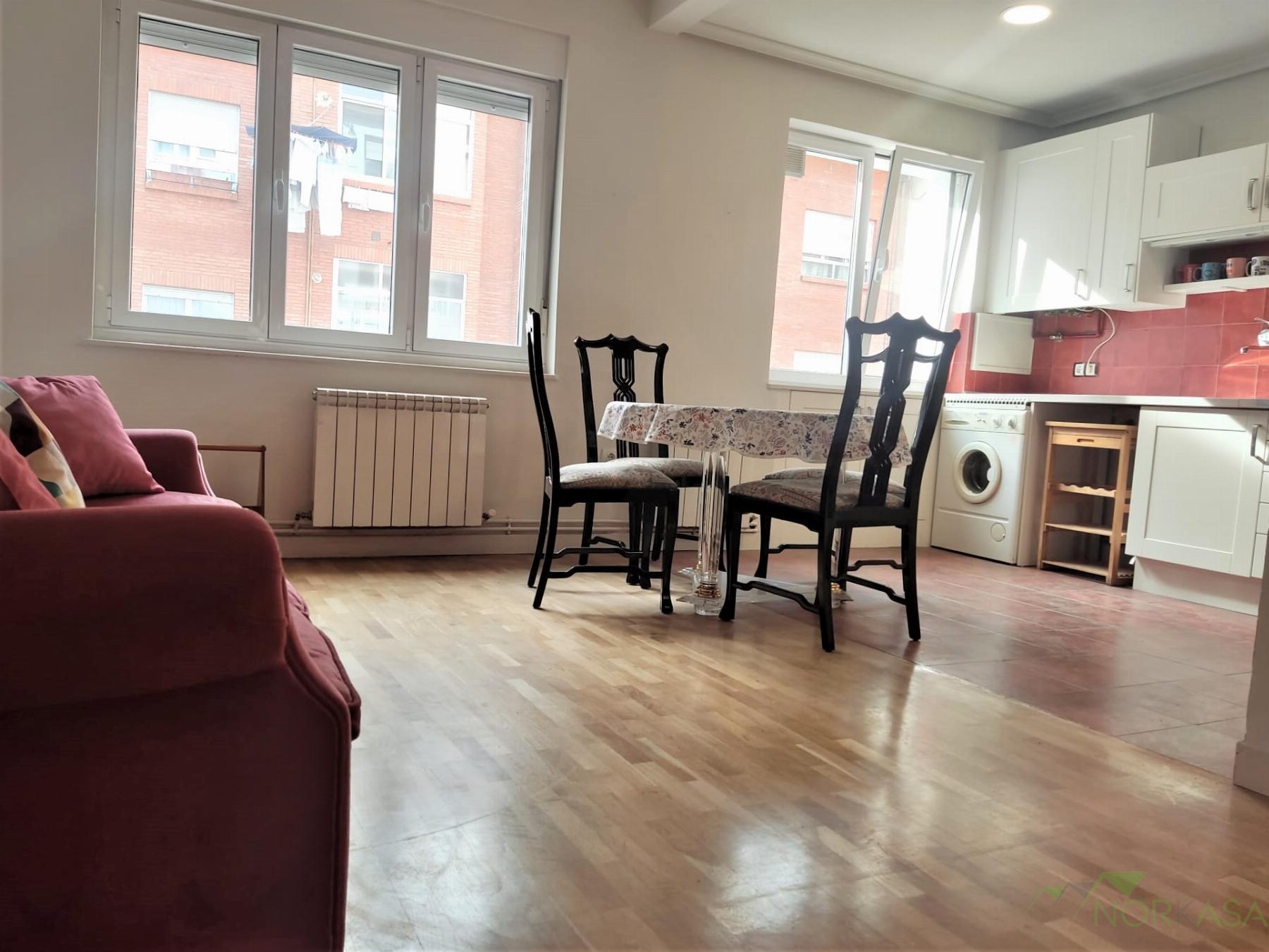 For rent of flat in Oviedo