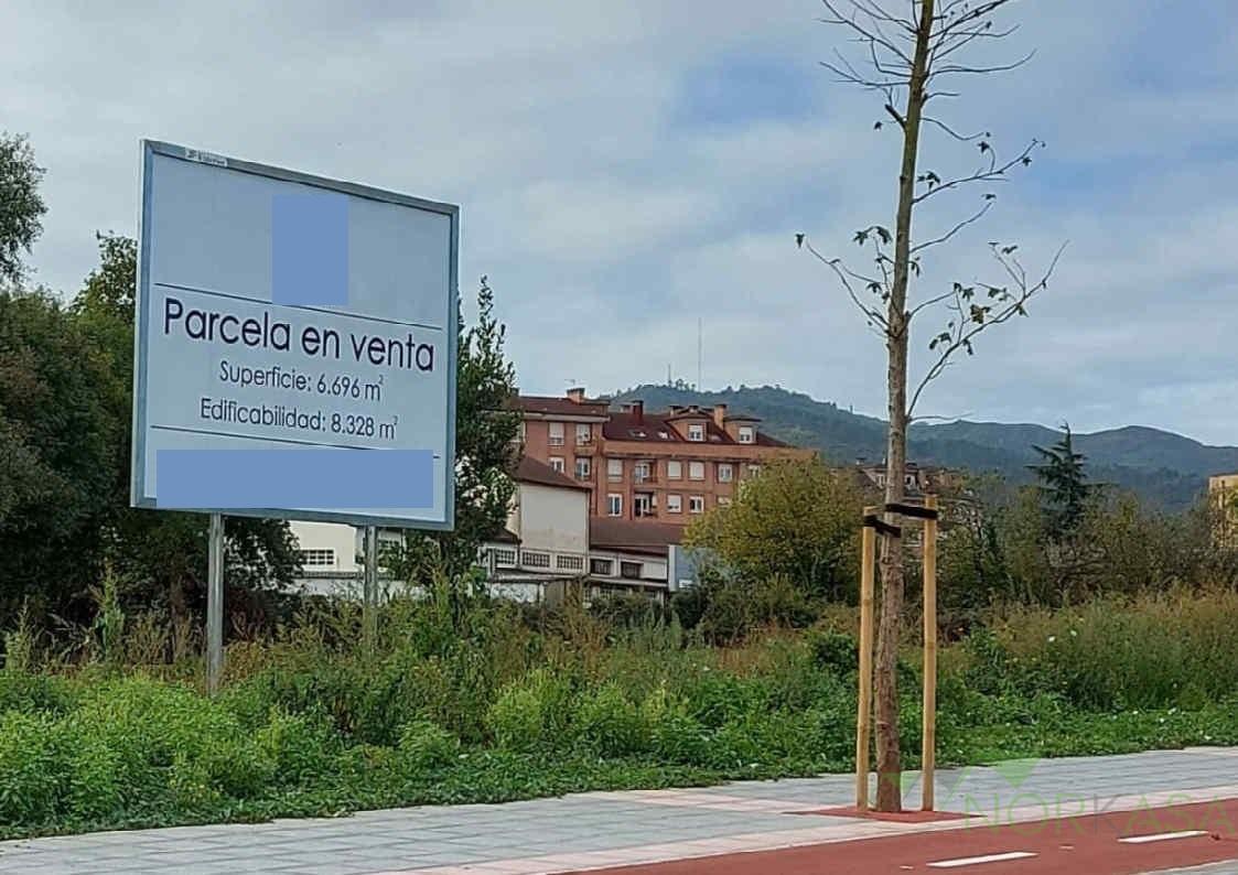 For sale of land in Siero