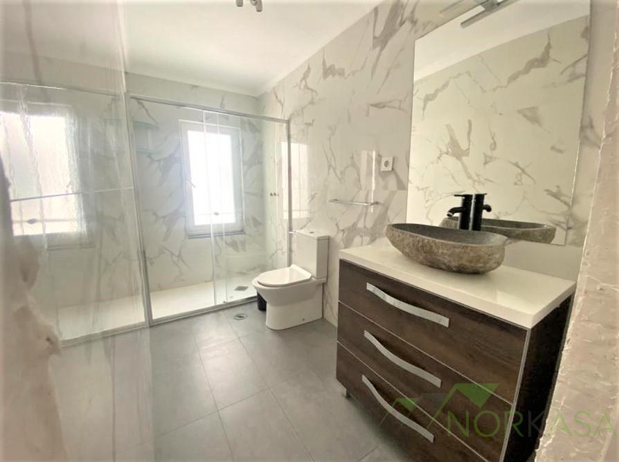 For sale of flat in Oviedo