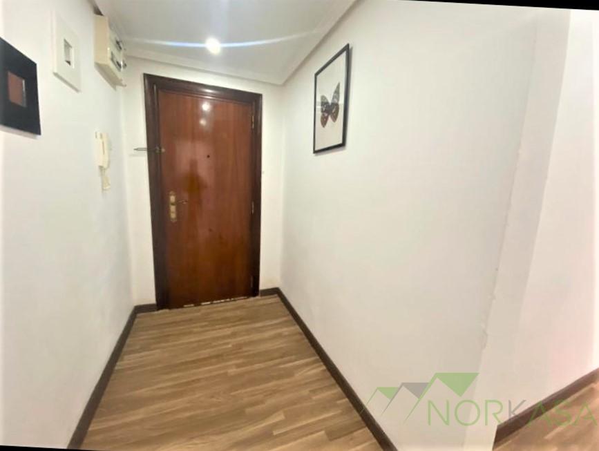 For sale of flat in Oviedo