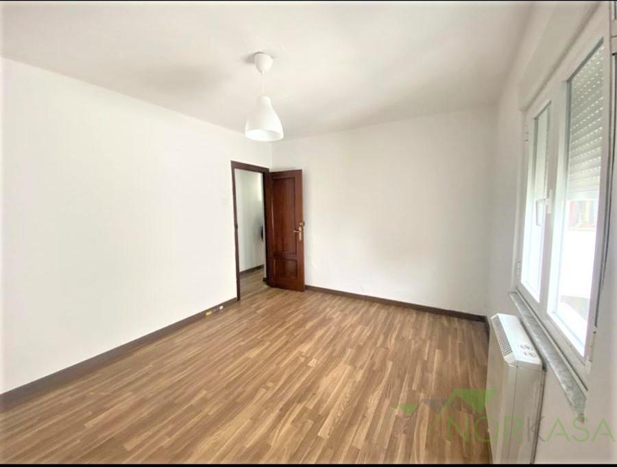 For sale of flat in Oviedo