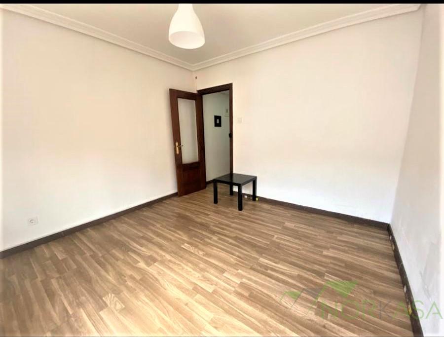 For sale of flat in Oviedo