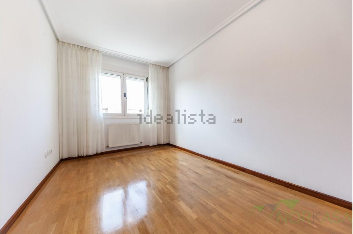 For sale of flat in Gijón