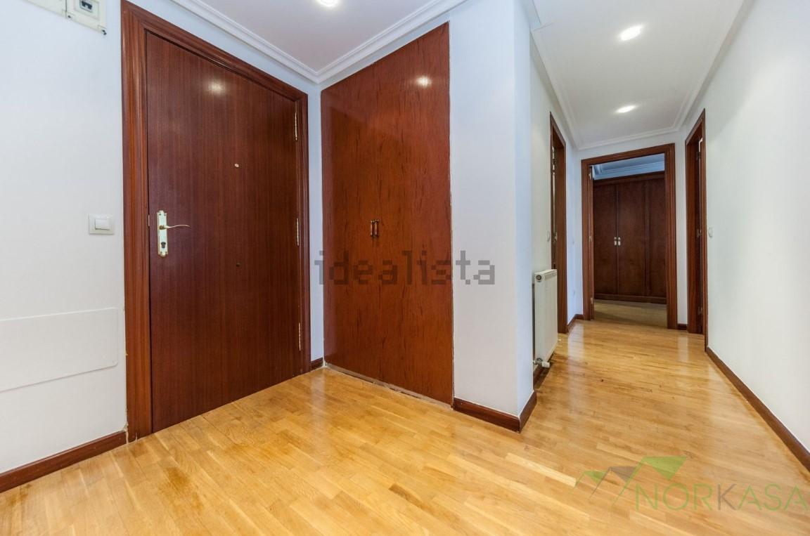 For sale of flat in Gijón
