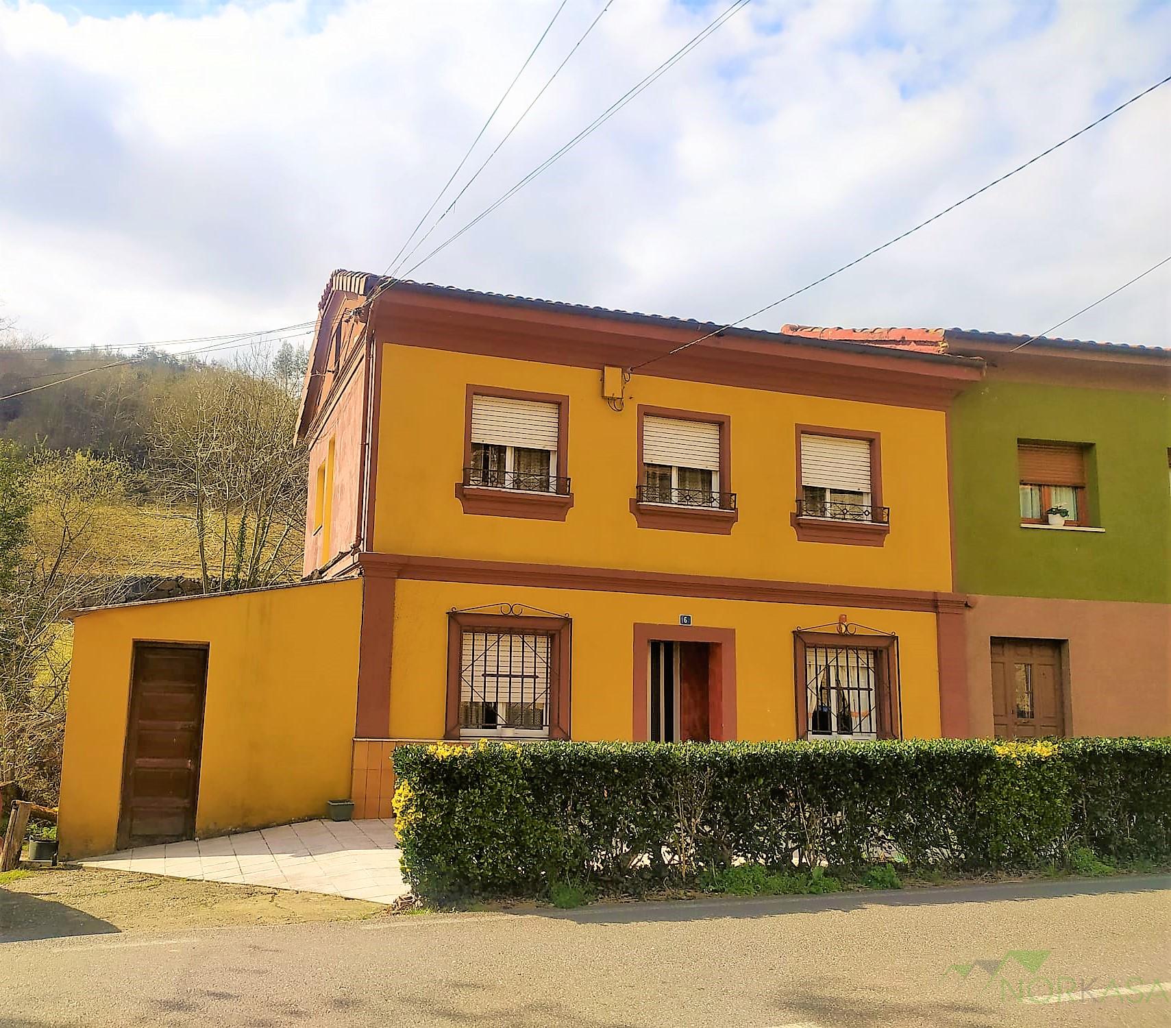 Venta de casa en Bimenes