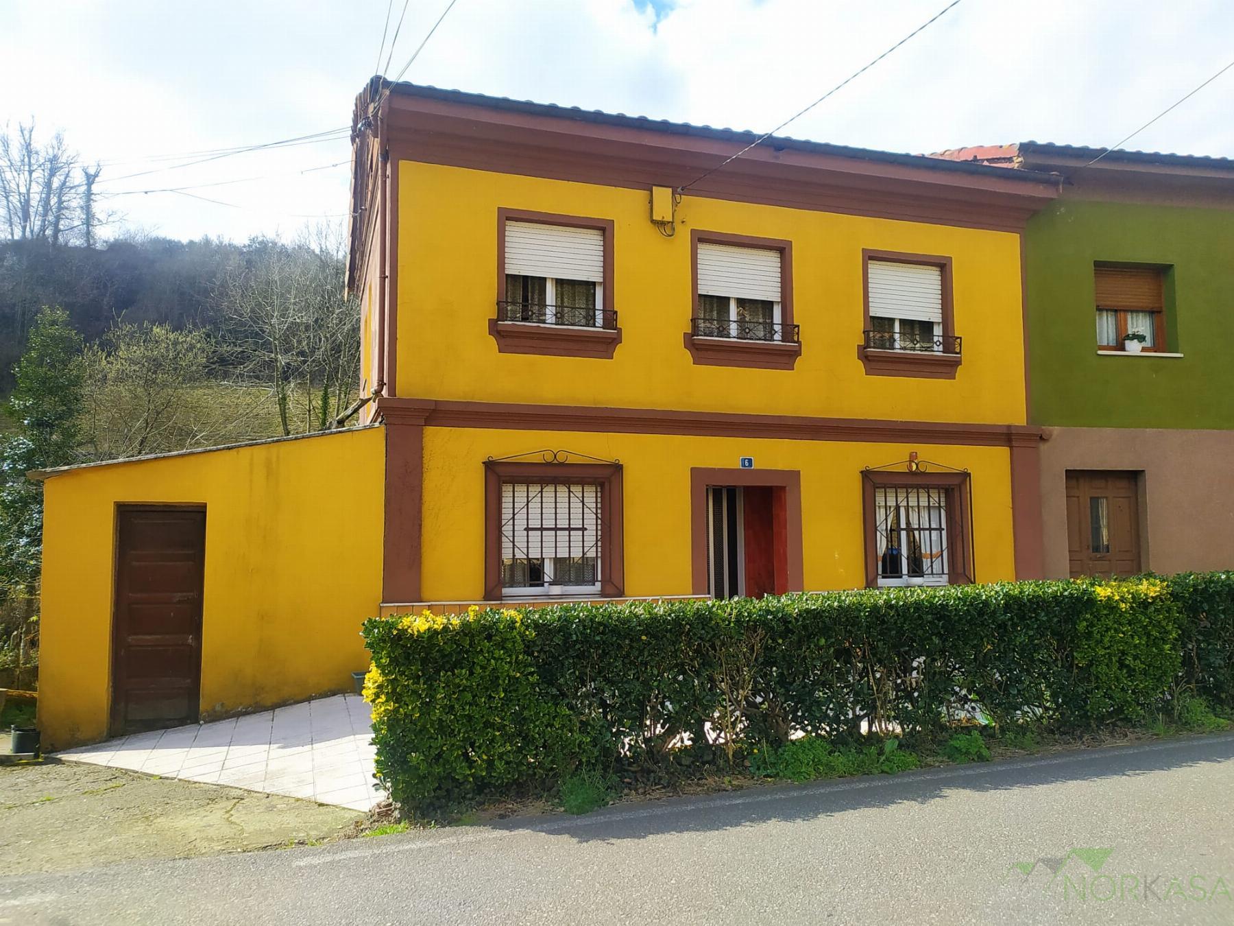 Venta de casa en Bimenes