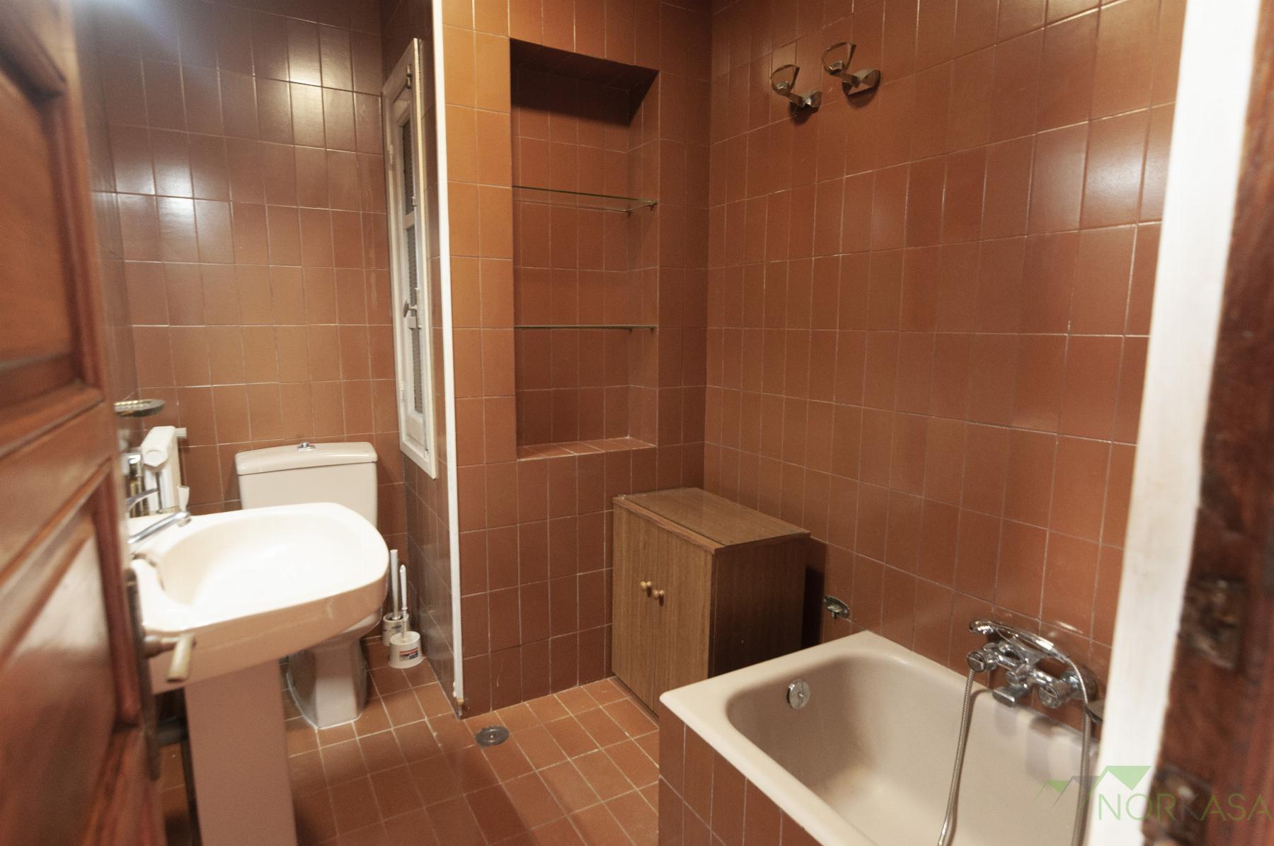 For rent of flat in Oviedo