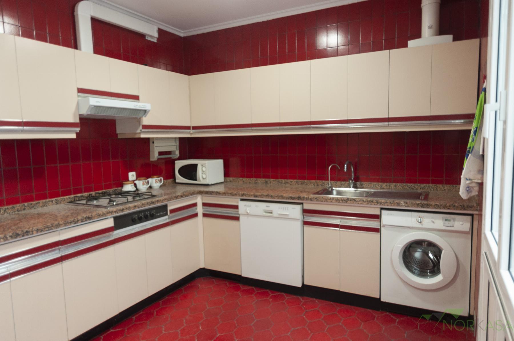 For rent of flat in Oviedo