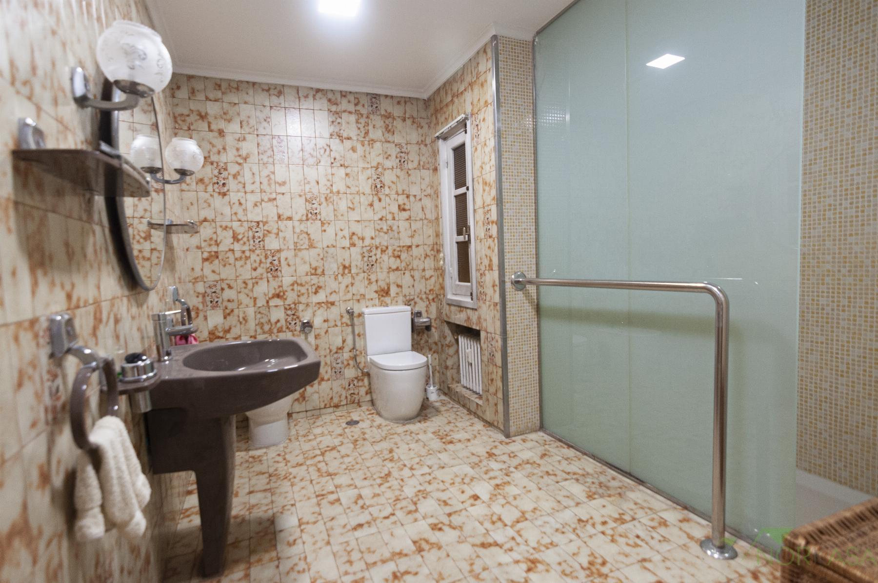 For rent of flat in Oviedo