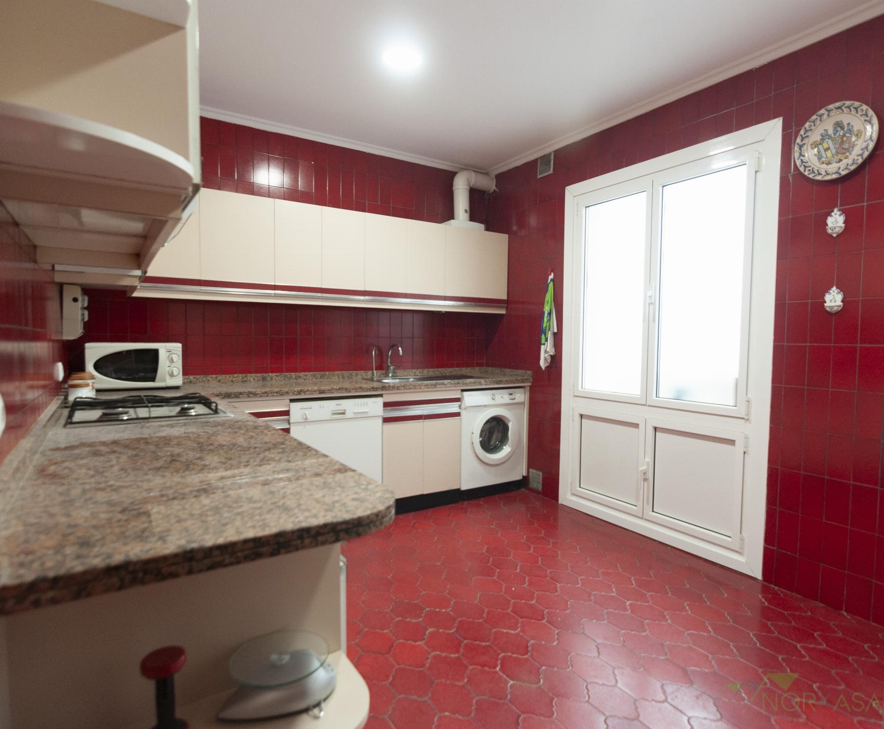 For rent of flat in Oviedo