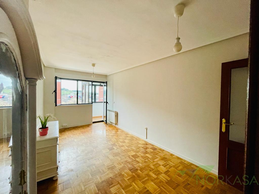 For sale of flat in Avilés Concejo