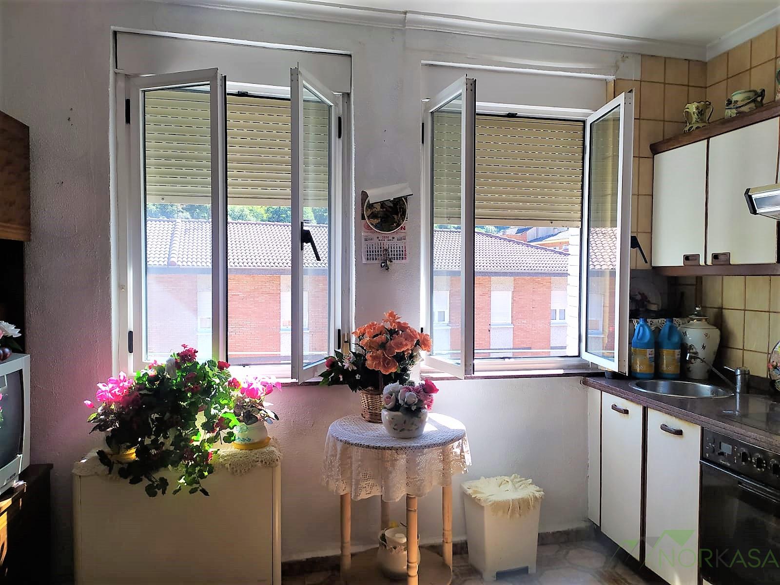 Venta de piso en Lena