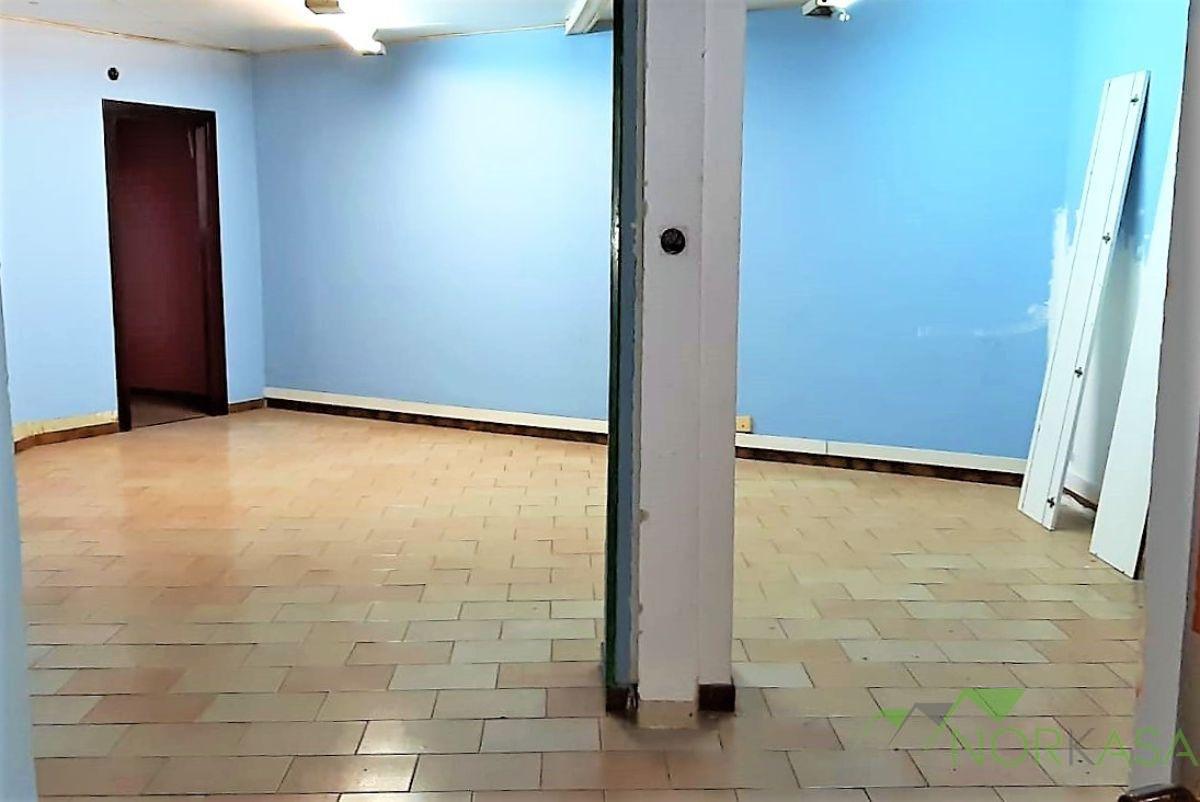For sale of commercial in Oviedo