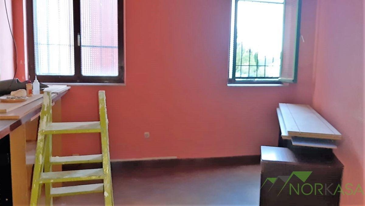 For sale of commercial in Oviedo