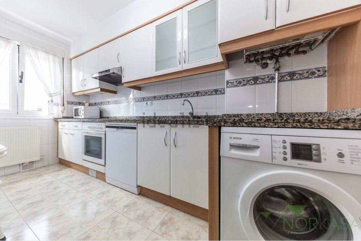 For sale of flat in Gijón