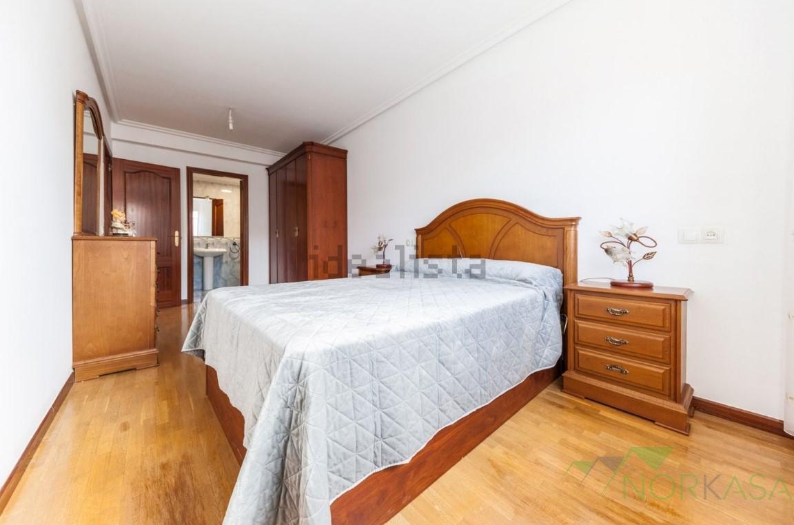 For sale of flat in Gijón