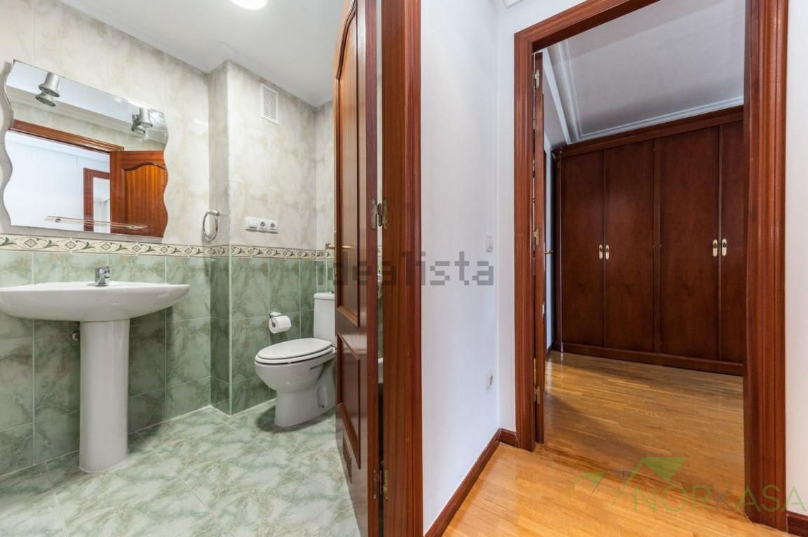 For sale of flat in Gijón